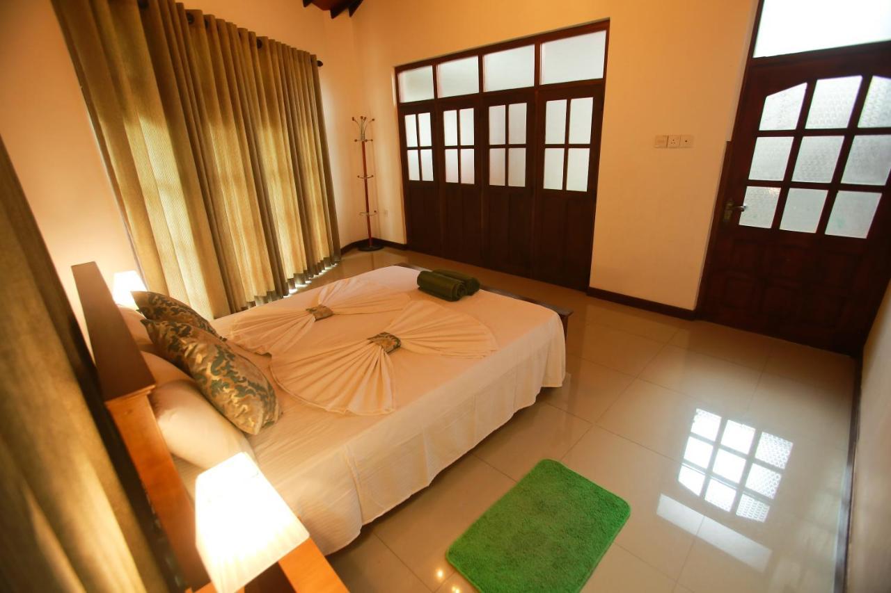 Kandyan Fo Rest Exterior foto
